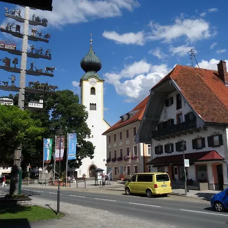 Haus Vincent アパート グラッサウ